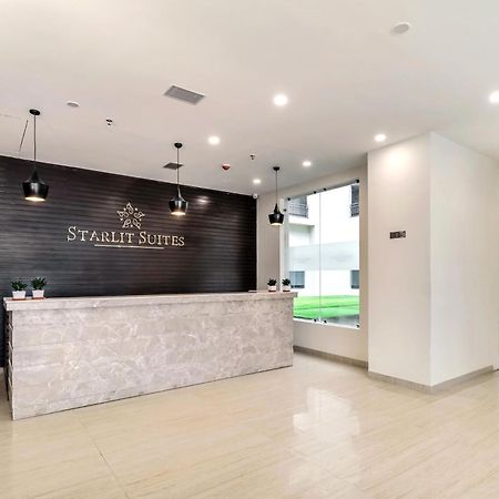 Starlit Suites Newtown Calcutta Extérieur photo