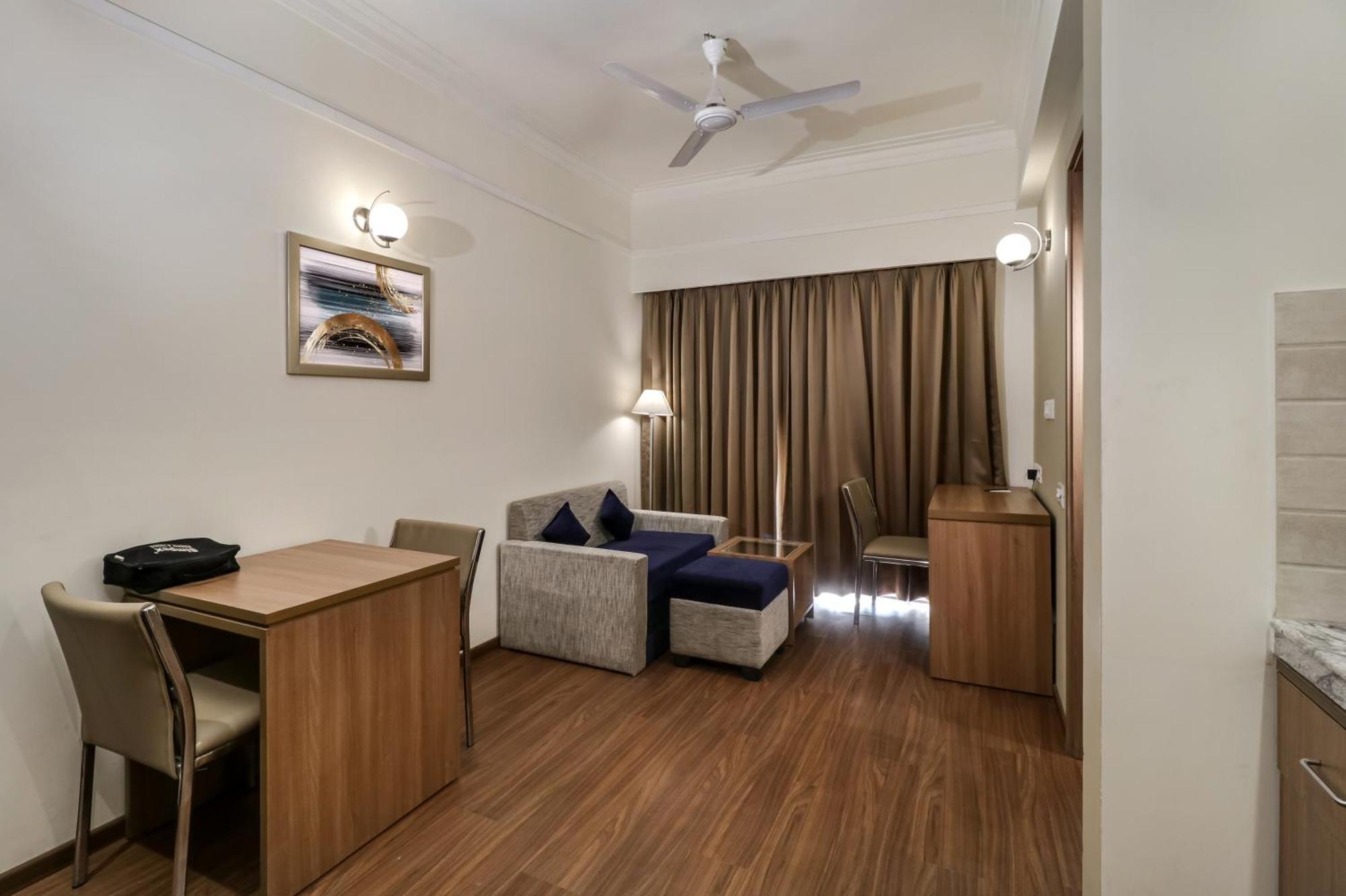 Starlit Suites Newtown Calcutta Extérieur photo